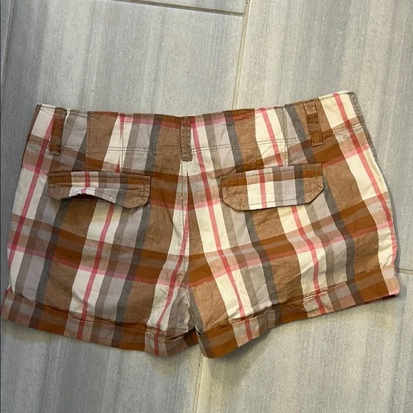 Old Navy Brown and Tan Bermuda Shorts Lightweight Cotton Casual - Picture 4 of 4